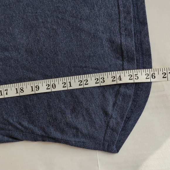 NFL Team Apparet New England Patriots Embellished V Neck Tee Shirt M Blue Red - Picture 15 of 16